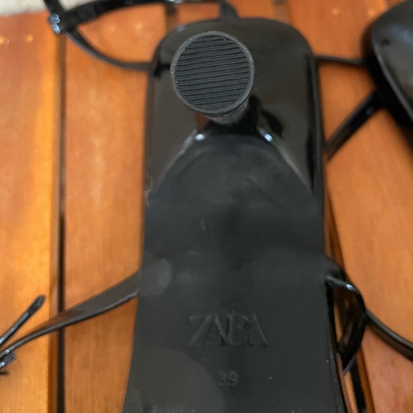 ZARA Black Sandals Heels sz 39 - Picture 3 of 4